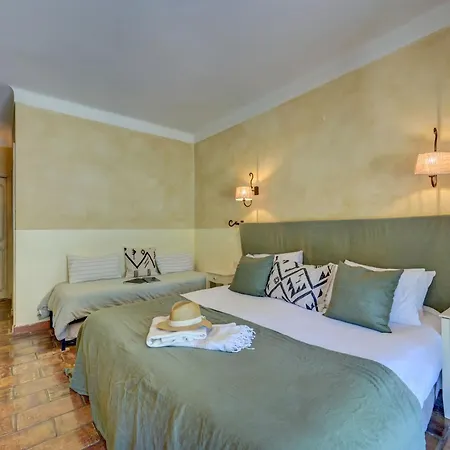 Hotel Moulin D'aure